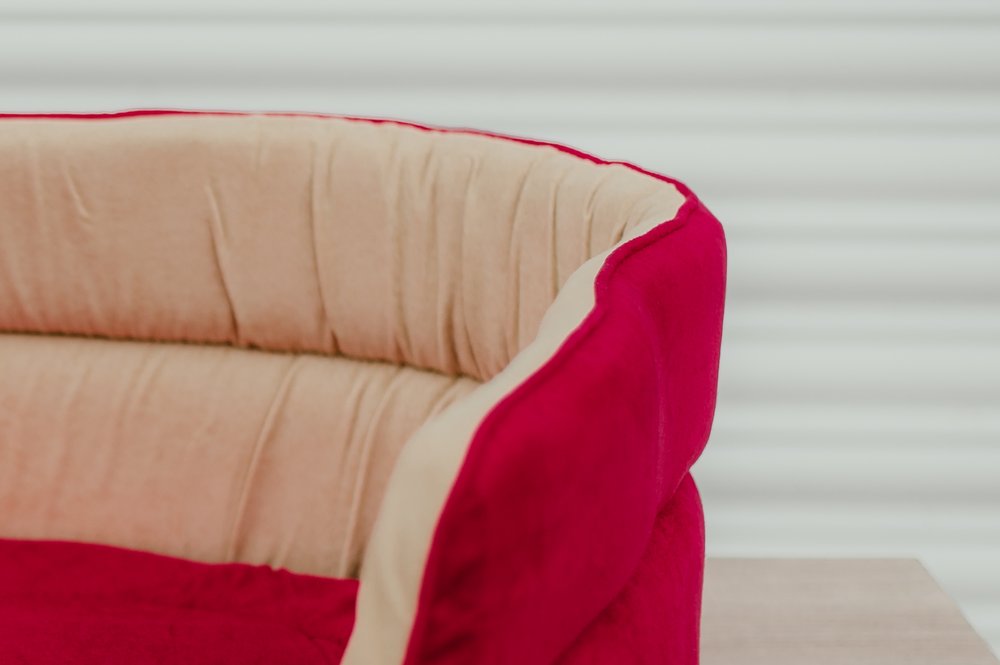 Snoozzzeee Dog - Oval Bed - Cherry 32" - Image 2